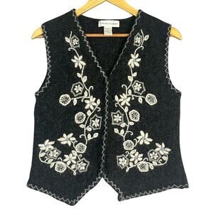Vintage Casual Corner Embroidered Sweater Vest Women’s Medium Lambswool Angora